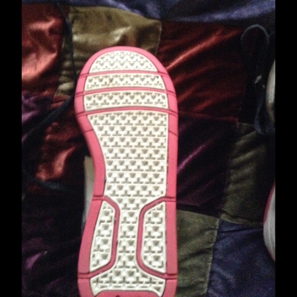 Nike sneakers - Picture 3 of 3